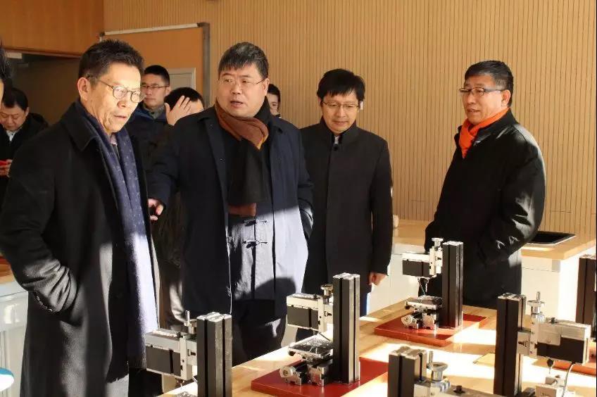 } нӛyӵͬČW(xu)У֮