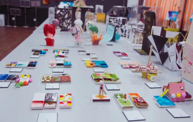 中育貝拉國際高中