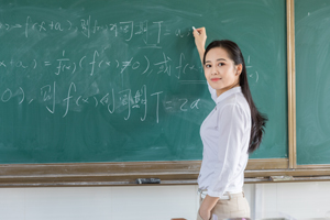 北京東方紅學校初中部師資如何？有正規教學資質嗎？