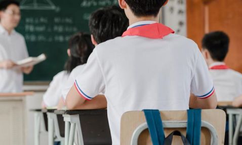 北京新府學外國語學校國內高考班價格一覽！附招生詳情