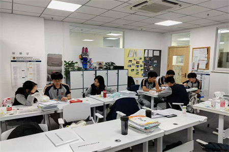 北京東方紅學校能為非京籍注冊學籍嗎？可參考昌平區(qū)非京籍報名要求