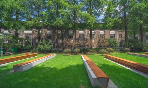 天津市經(jīng)濟(jì)貿(mào)易學(xué)校